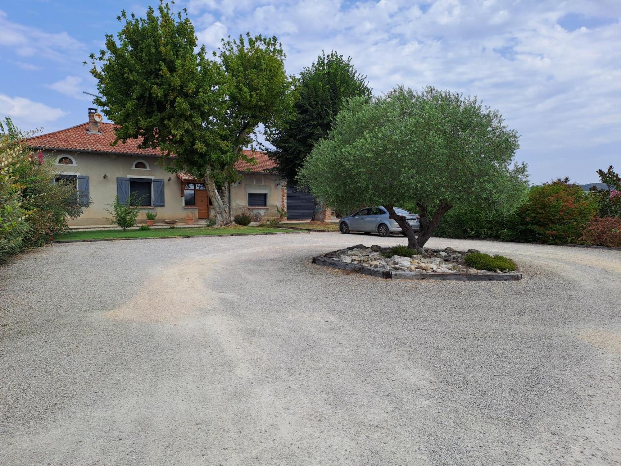Petit Coin De Paradis, Calme Et Confort Garantie ! Chambre Independante Dans Une Dependance ! Montauban Ngoại thất bức ảnh